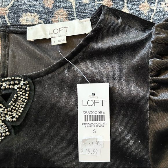 LOFT Velvet Bow Coquette Top - Small NEW! - Picture 2 of 4